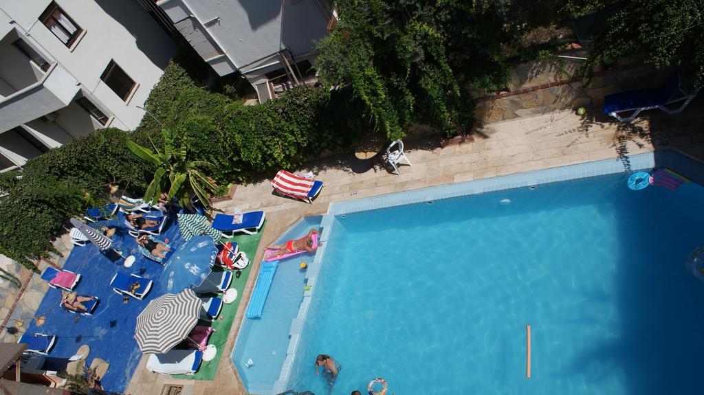 City Hotel 2* Kusadasi